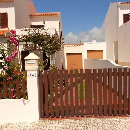 בית נופש Creto Village
